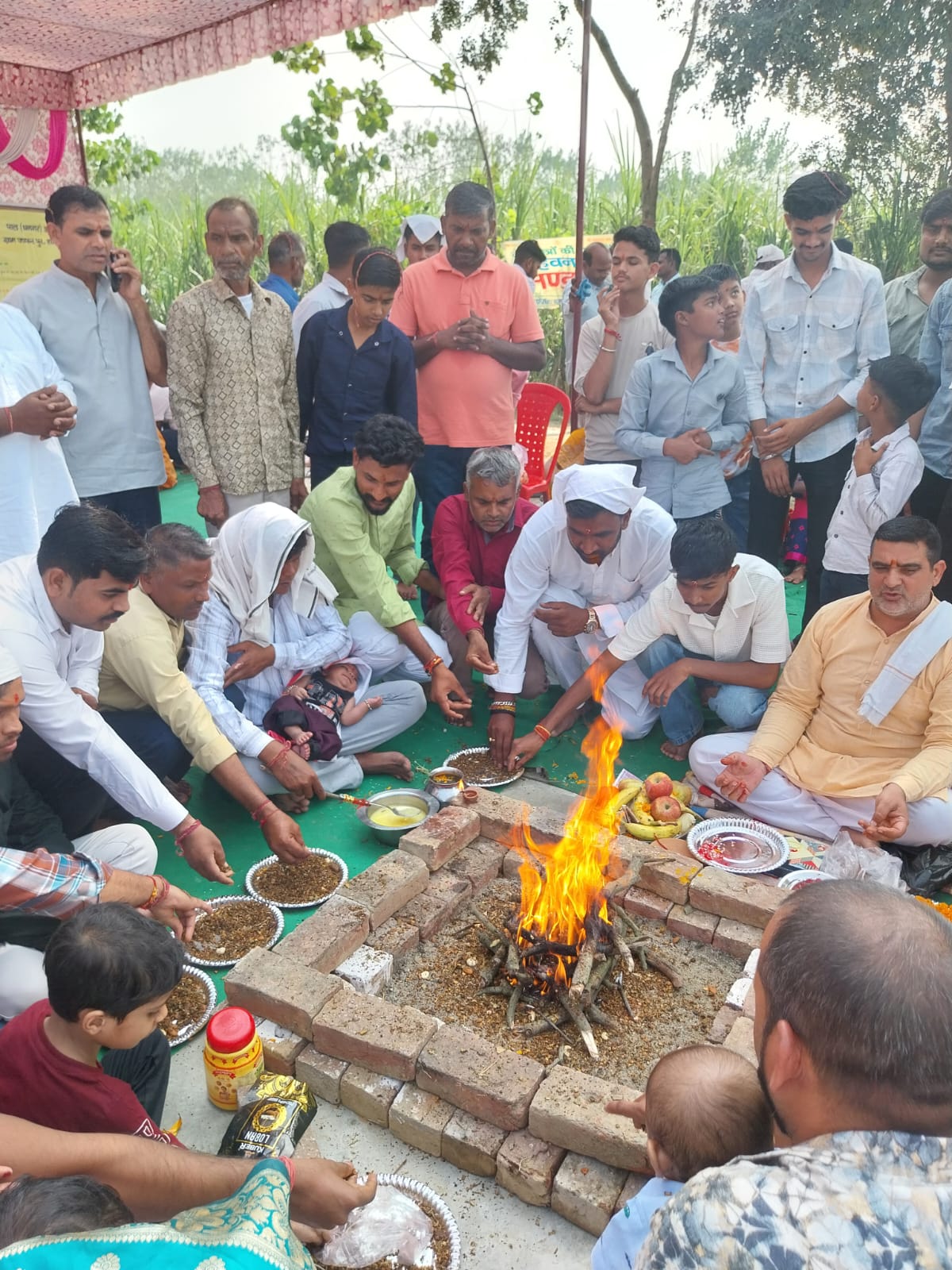 जाफरपुर में धनगर समाज ने देव पित्रों की याद में किया हवन व भंडारा