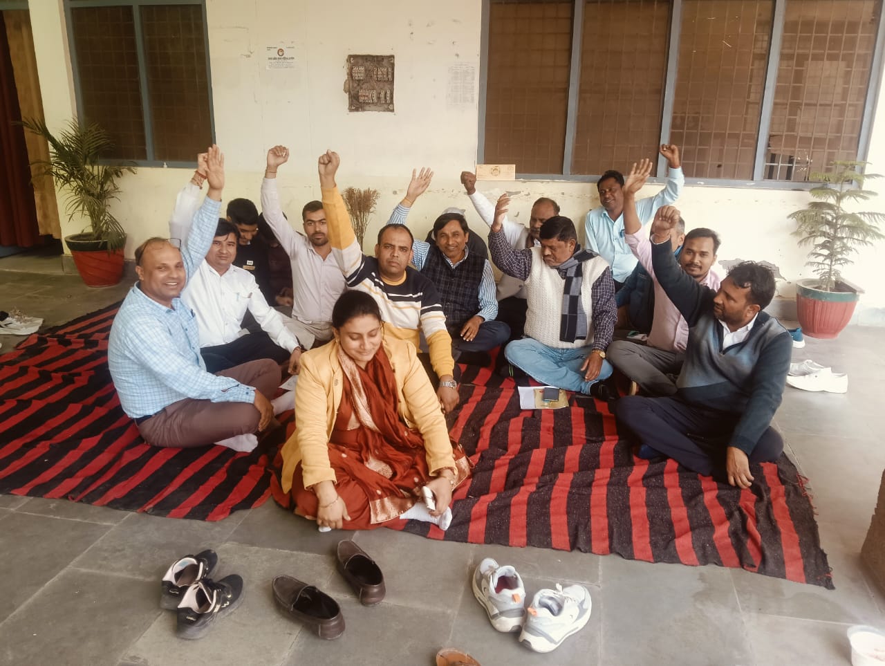 लेखपालों ने आठ सूत्रीय मांगों को लेकर जताया विरोध, तहसील ऊन में किया कार्य बहिष्कार