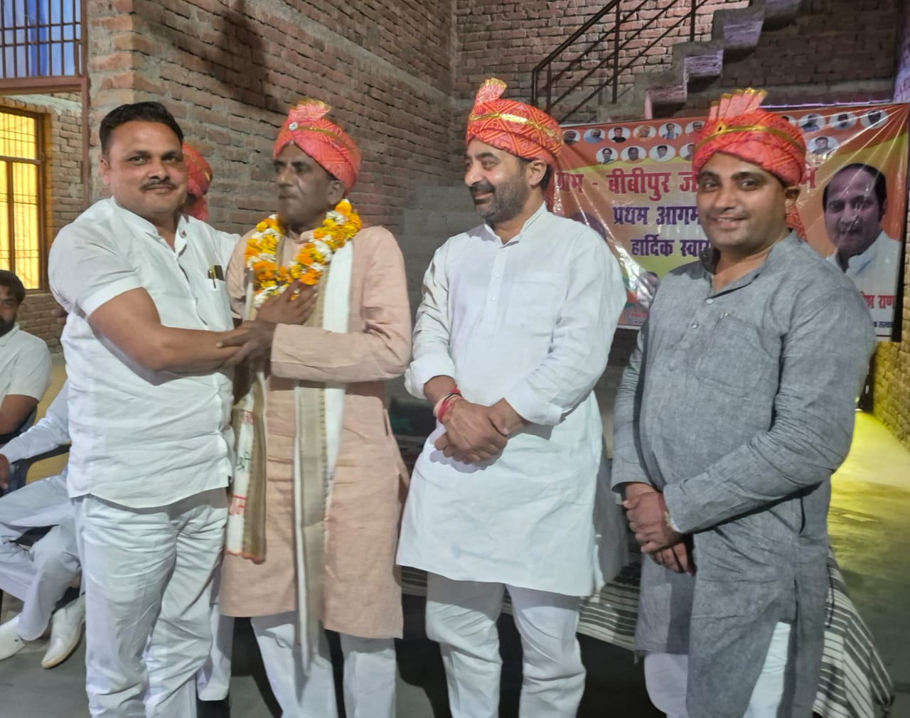 जिलाध्यक्ष व जिला मंत्री बनने पर जगह-जगह स्वागत