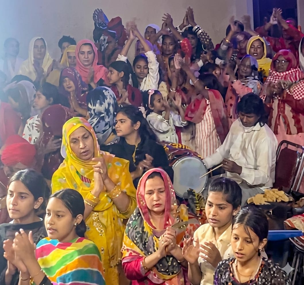 राम नवमी पर गढ़ी हसनपुर में सजा भक्ति का दरबार, सुबह तक उमड़ा श्रद्धालुओं का सैलाब