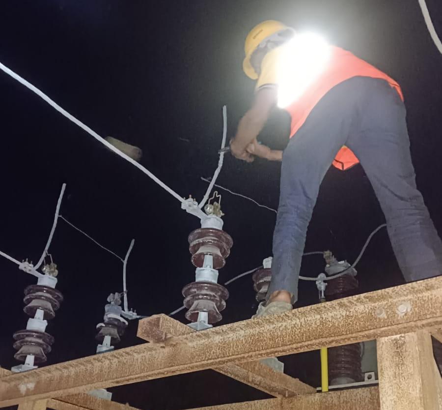 बार-बार फॉल्ट से चौसाना की बिजली व्यवस्था बेपटरी, शाम 3 बजे से अंधेरे में डूबा क्षेत्र